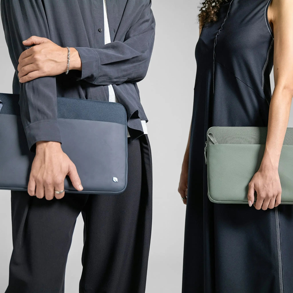 Incase A.R.C. Sleeve for 16-inch Laptop