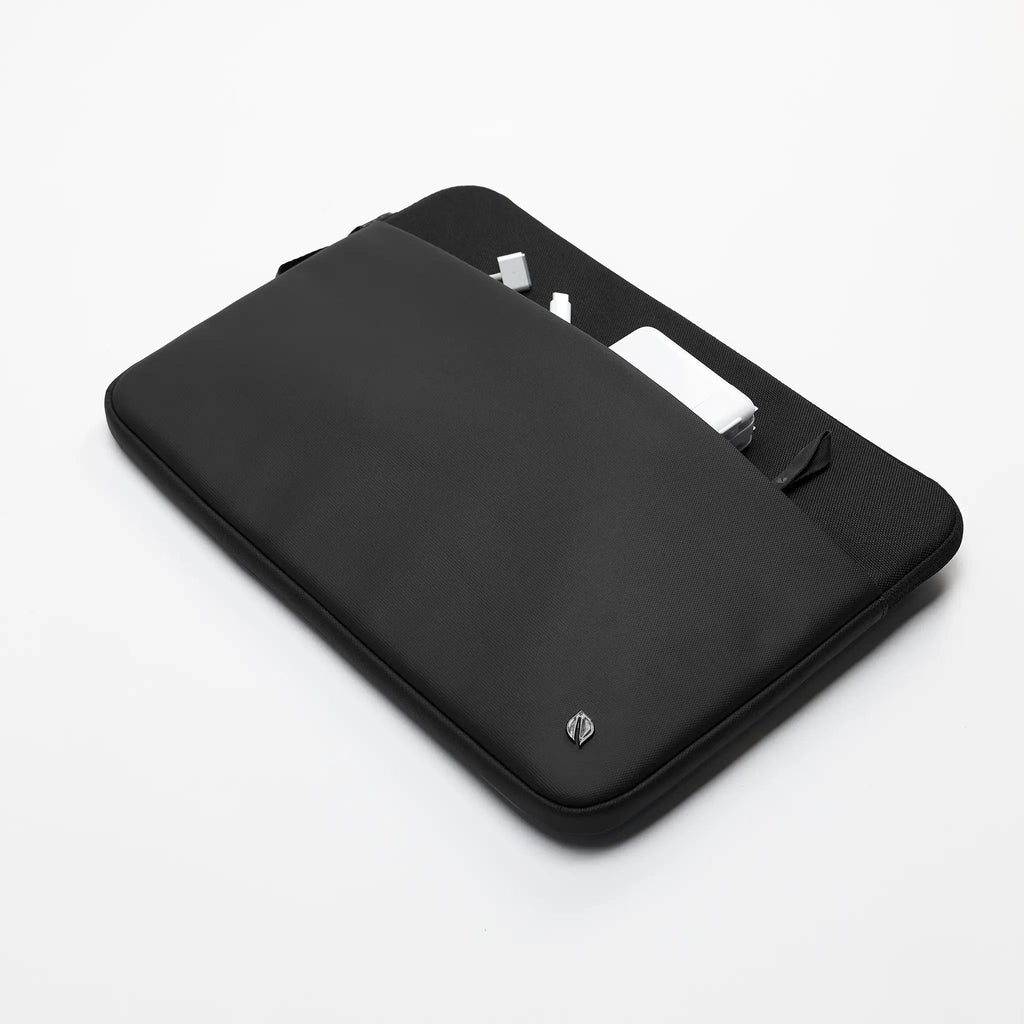 Incase A.R.C. Sleeve for 16-inch Laptop