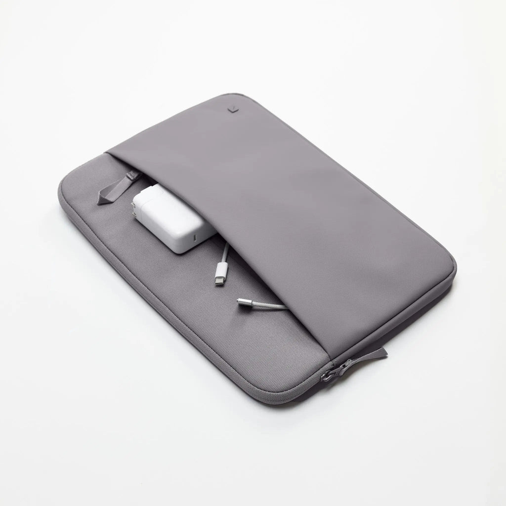 Incase A.R.C. Sleeve for 14-inch Laptop