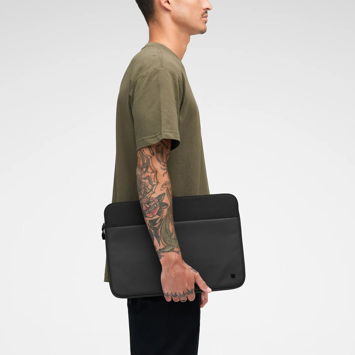 Incase A.R.C. Sleeve for 16-inch Laptop
