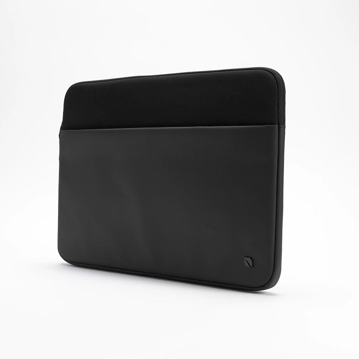 Incase A.R.C. Sleeve for 16-inch Laptop