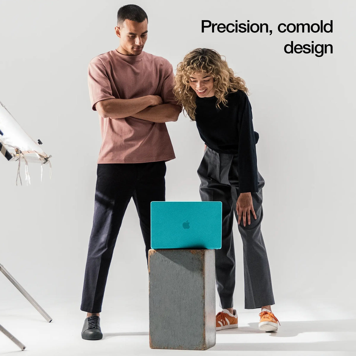 Incase Dots Hardshell with Makrolon® for MacBook Pro 14"